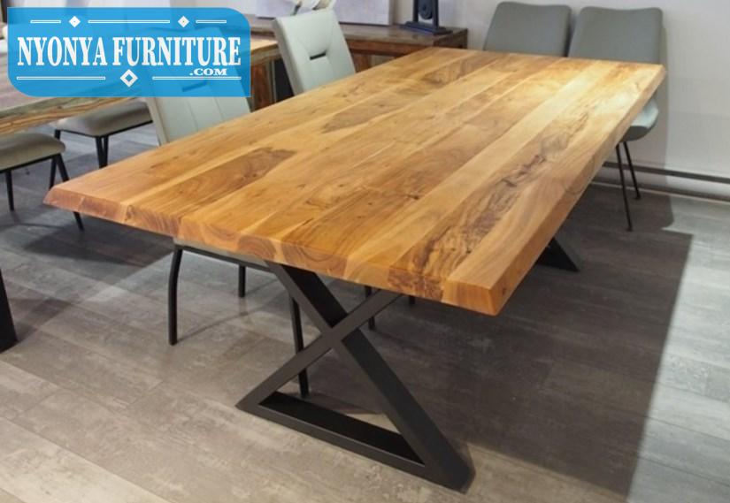 Acacia dinning table