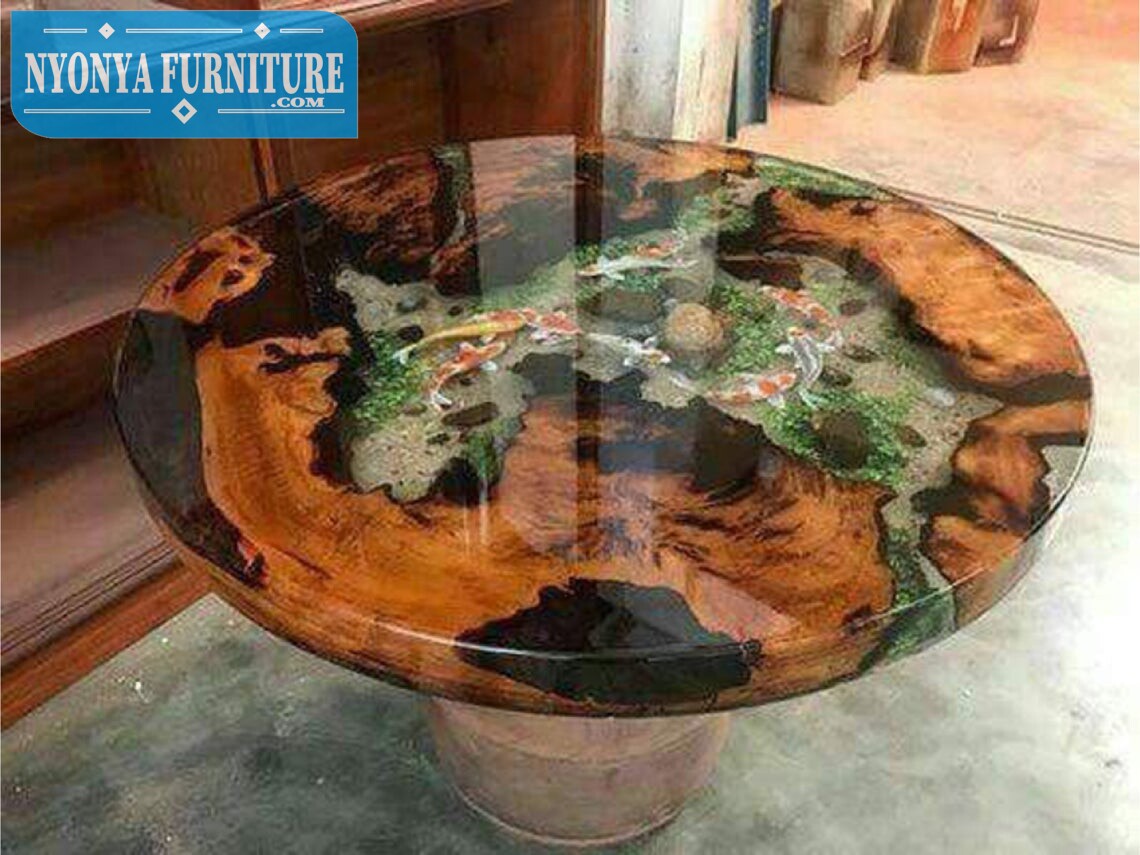 RIVER RESIN TABLE