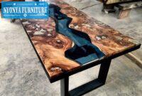 Meja makan trembesi modern