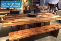 Meja restoran trambesi kayu
