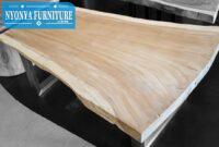 Meja suar lebar solid
