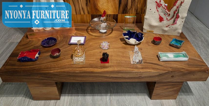 Meja trembesi dekor antik