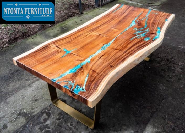 Meja trembesi resin