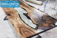 Meja trembesi tengah transparan Meja trembesi tengah transparan