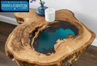 Meje resin dan kayu utuh