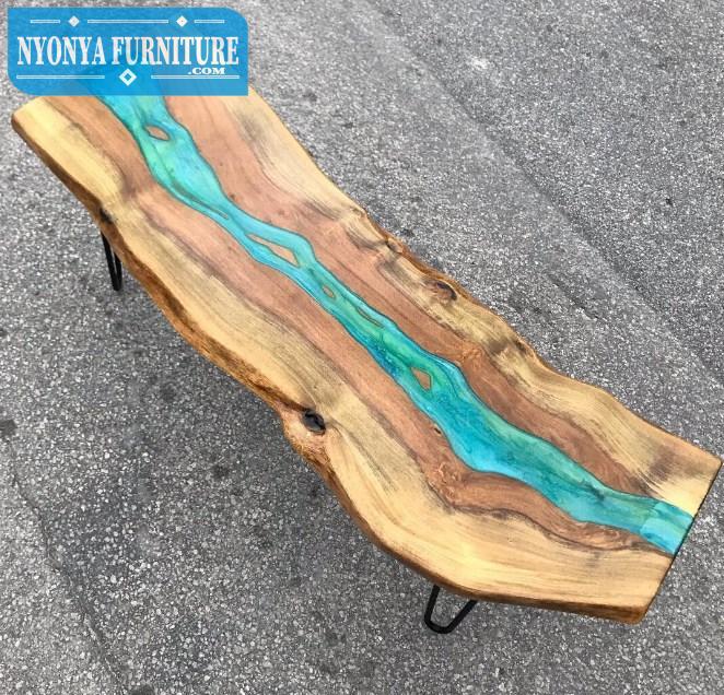 Meja panjang resin hijau