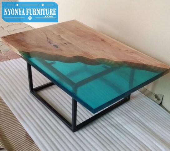 Resin epoksi biru